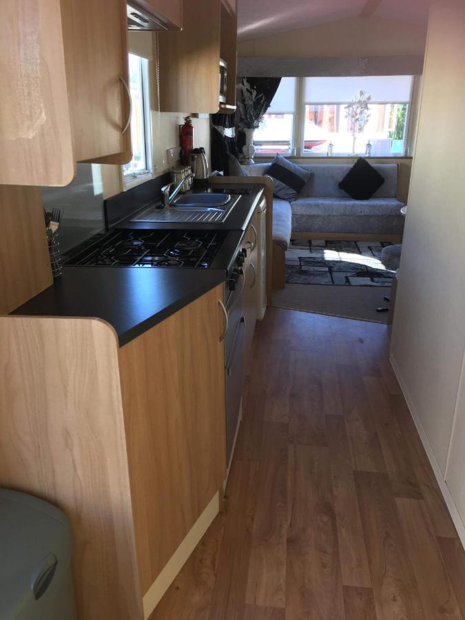 I & K Static Caravan Hire Sited On Winkups Towyn North Wales With Free Wi-Fi And Netflix Kinmel Bay Dış mekan fotoğraf